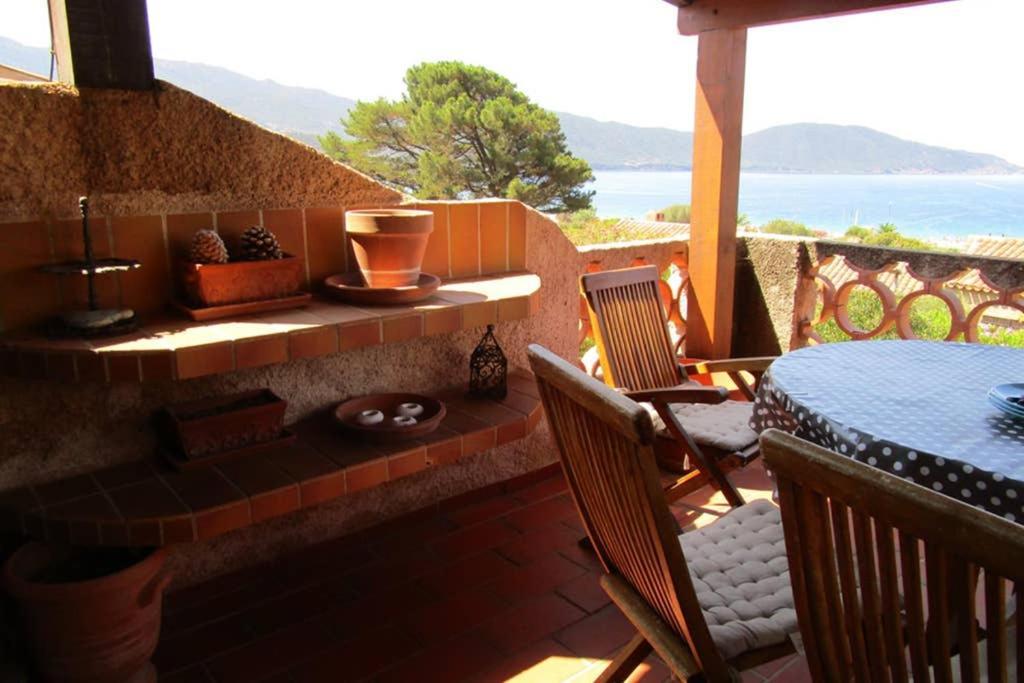 Demi villa à 500m de la plage avec vue sur mer. Appietto Esterno foto